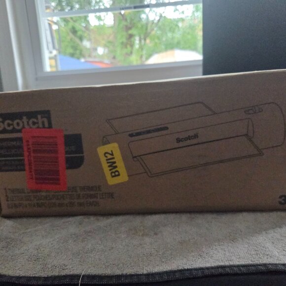 Scotch TL901X Thermal Laminator for 3mil & 5mil Pouches Up To 9” Feed - Picture 3 of 4